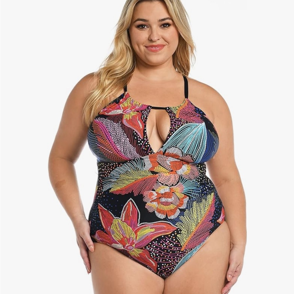 NWT La Blanca one piece swimsuit 🩱